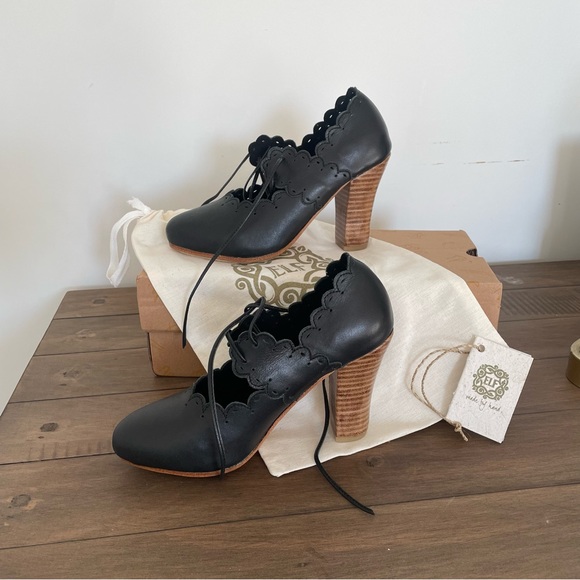 ELF handmaid Paradise Bird Leather Heels - Picture 4 of 8